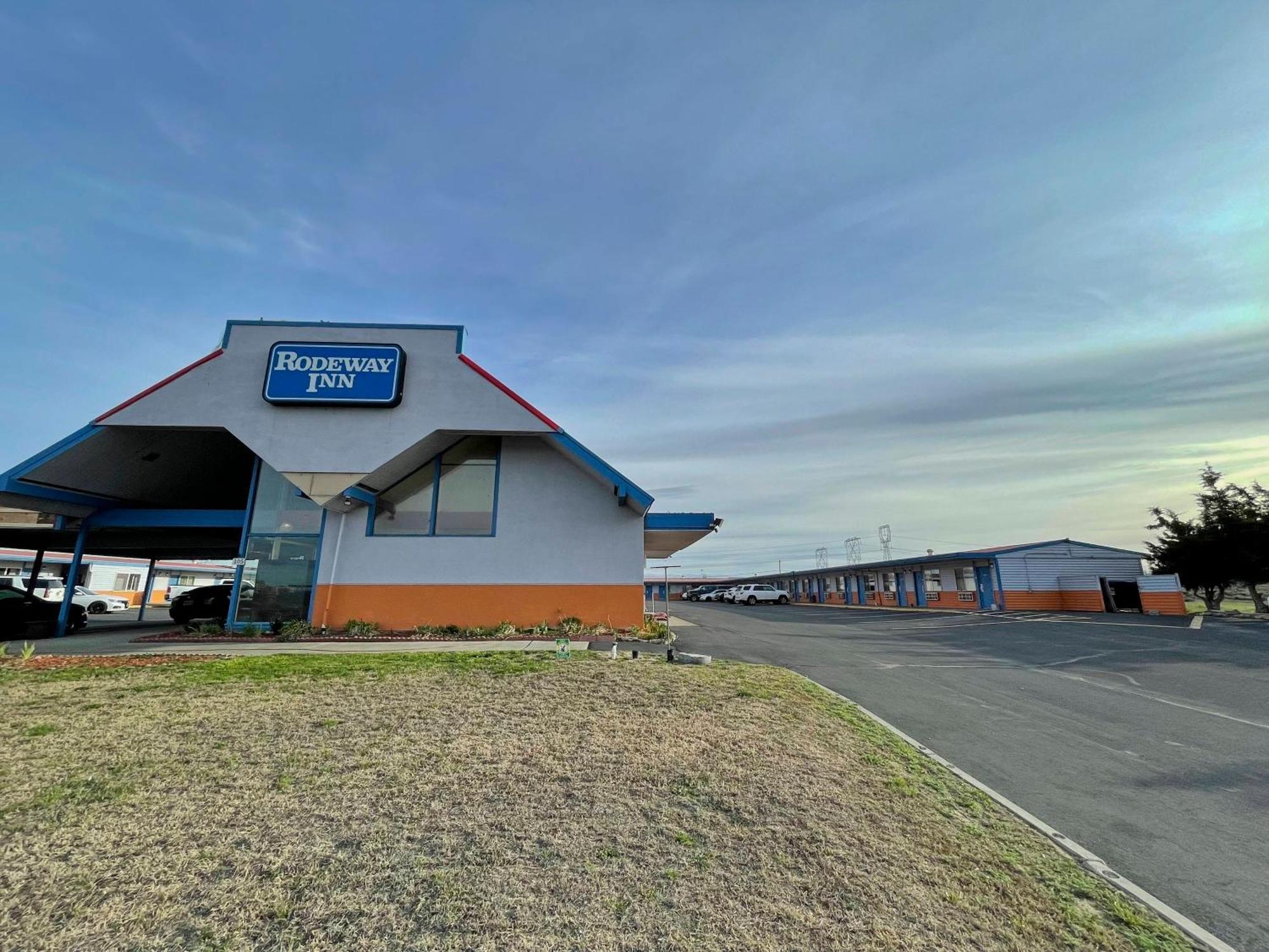 Rodeway Inn Boardman - Hermiston Экстерьер фото